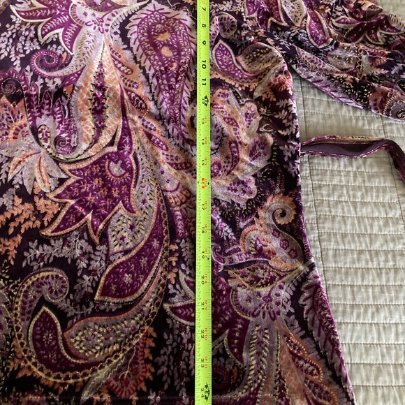 Velour Top with Gold Glitter NEVER WORN SZ L - Picture 9 of 10